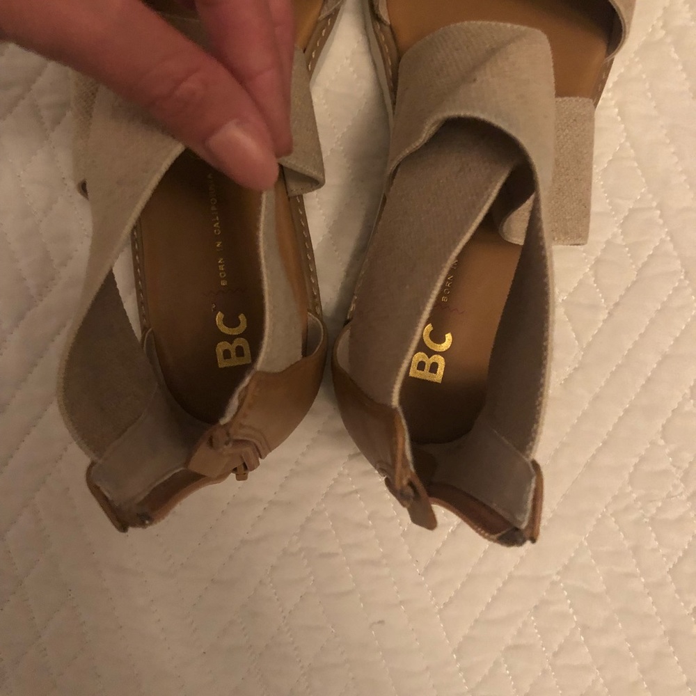 Sandals - Picture 4 of 4